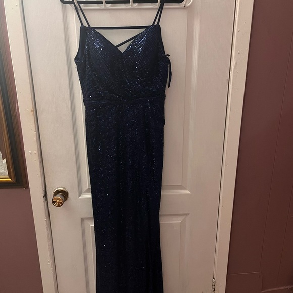 Blue Sequins Prom/Wedding/Bridesmaid Dress. Gorgeous slit, Very Flattering! - Picture 3 of 8
